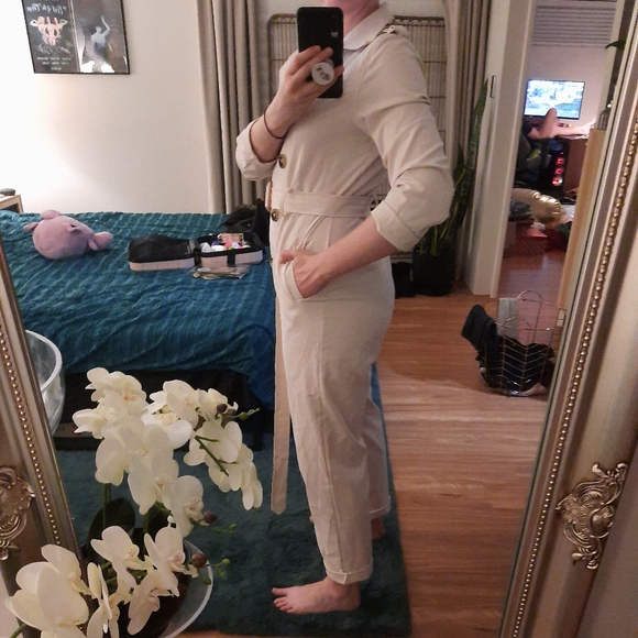 ✨HOST PICK✨ double breasted trenchcoat belted jumpsuit sz 6-10 - Picture 4 of 4